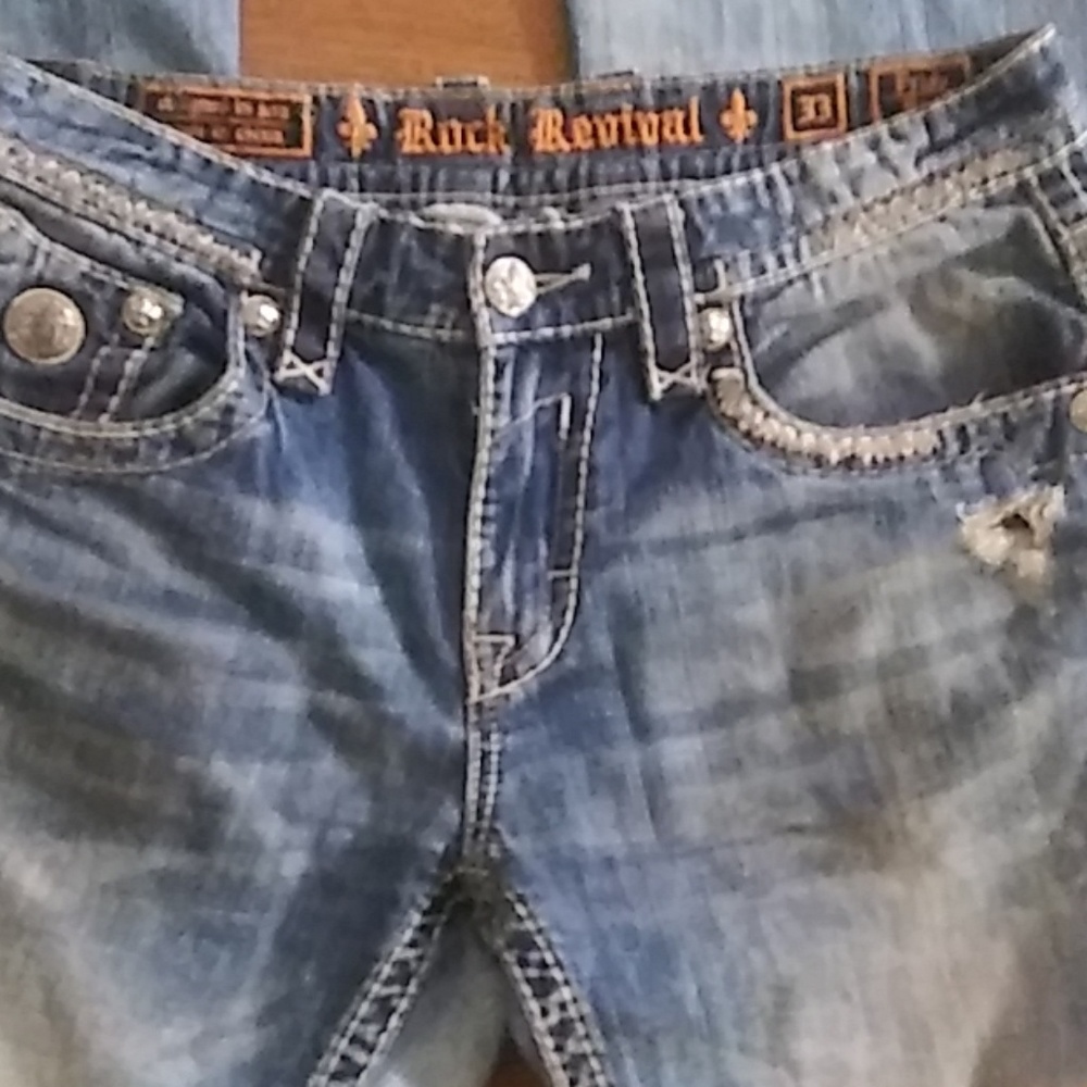 Rock revival jeans 33